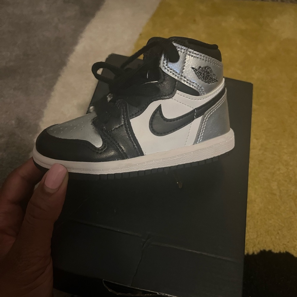 Jordan 1 high black and silver